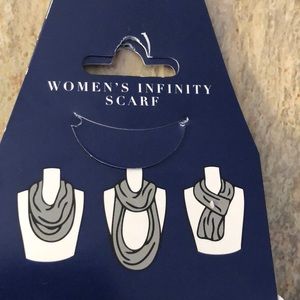 West Loop Accessories - NEW Geometric Print Infinity Scarf West Loop Accessories - NEW Geometric Print Infinity Scarf